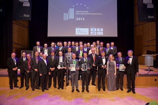 Preisträger, Laudatoren, Jury und Veranstalter Deutscher Rechenzentrumspreis 2015 (Bild: dc-ce RZ-Beratung GmbH & Co. KG )